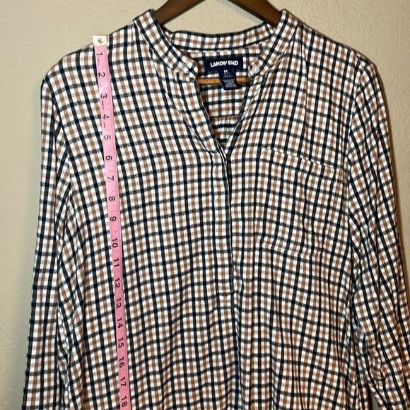 Land’s End Casual Buttondown - Picture 9 of 15